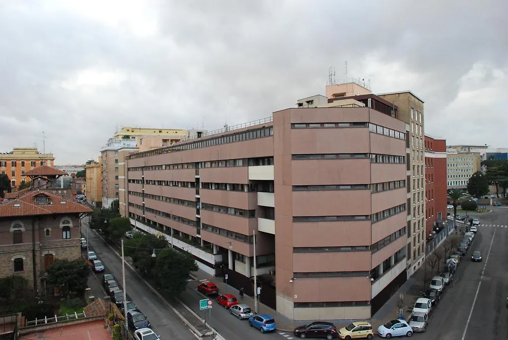 Apartamento Domus Klimt Roma 0*,  Italia